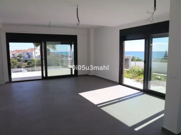 4-bedroom Villa In Málaga, Spain (292 M²)