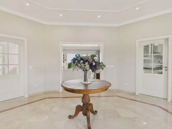 6-bedroom Villa In Benahavis, Spain (585 M²)