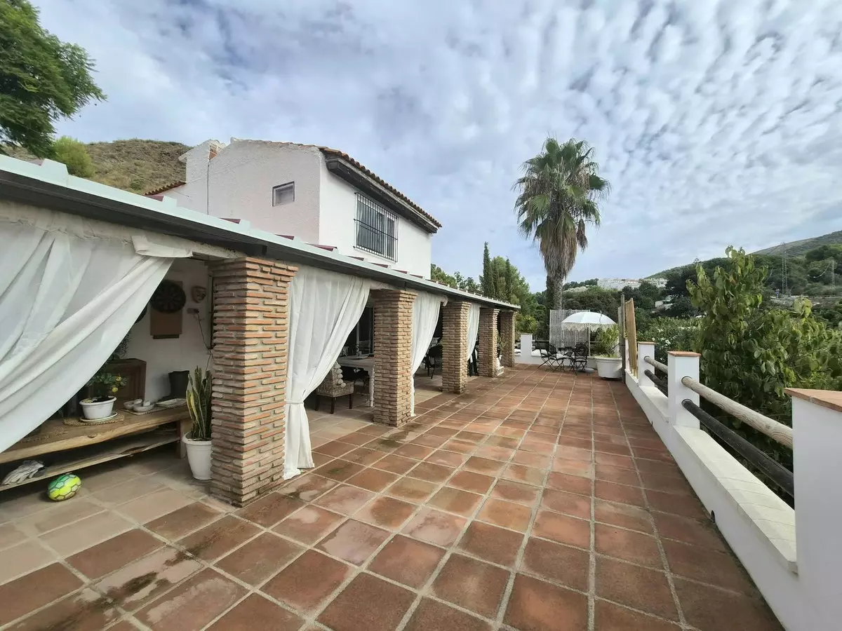 2-bedroom Country House In Alhaurín El Grande, Spain (143 M²)