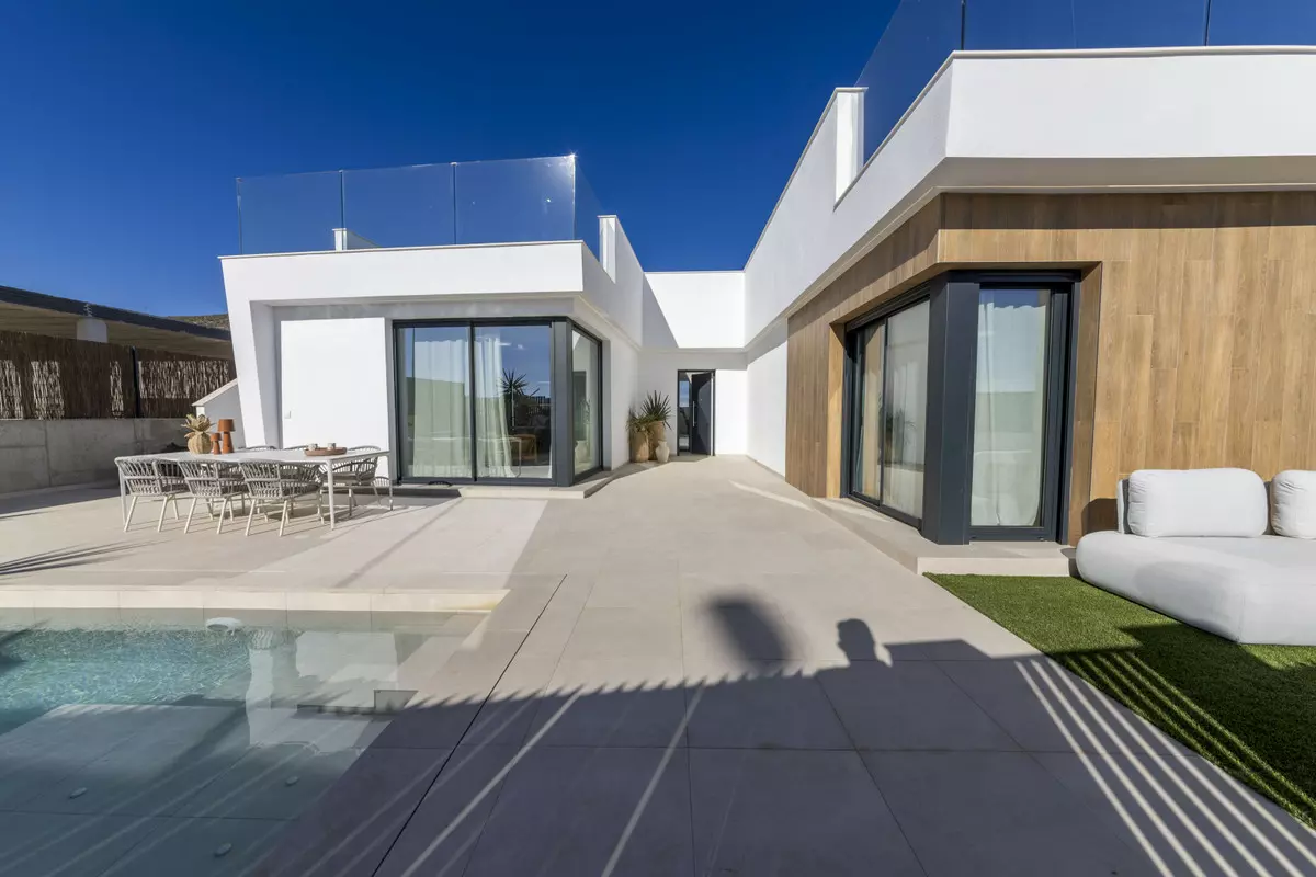 3-bedroom Villa In Murcia, Spain (106 M²)