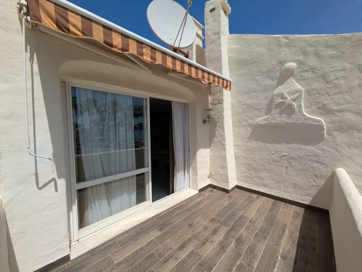 2-bedroom Apartment In Benalmádena, Spain (94 M²)