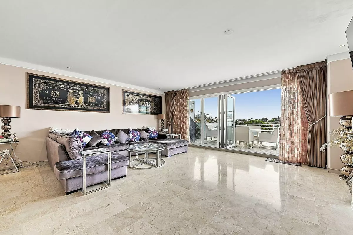3-bedroom Apartment In Benalmádena, Spain (134 M²)