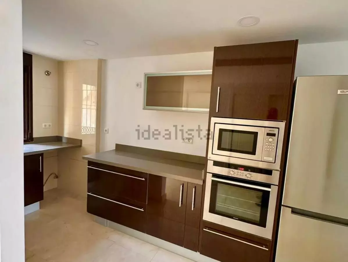 2-bedroom Apartment In Benalmádena, Spain (80 M²)