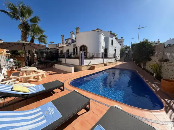 4-bedroom Villa In Algorfa, Spain (132 M²)