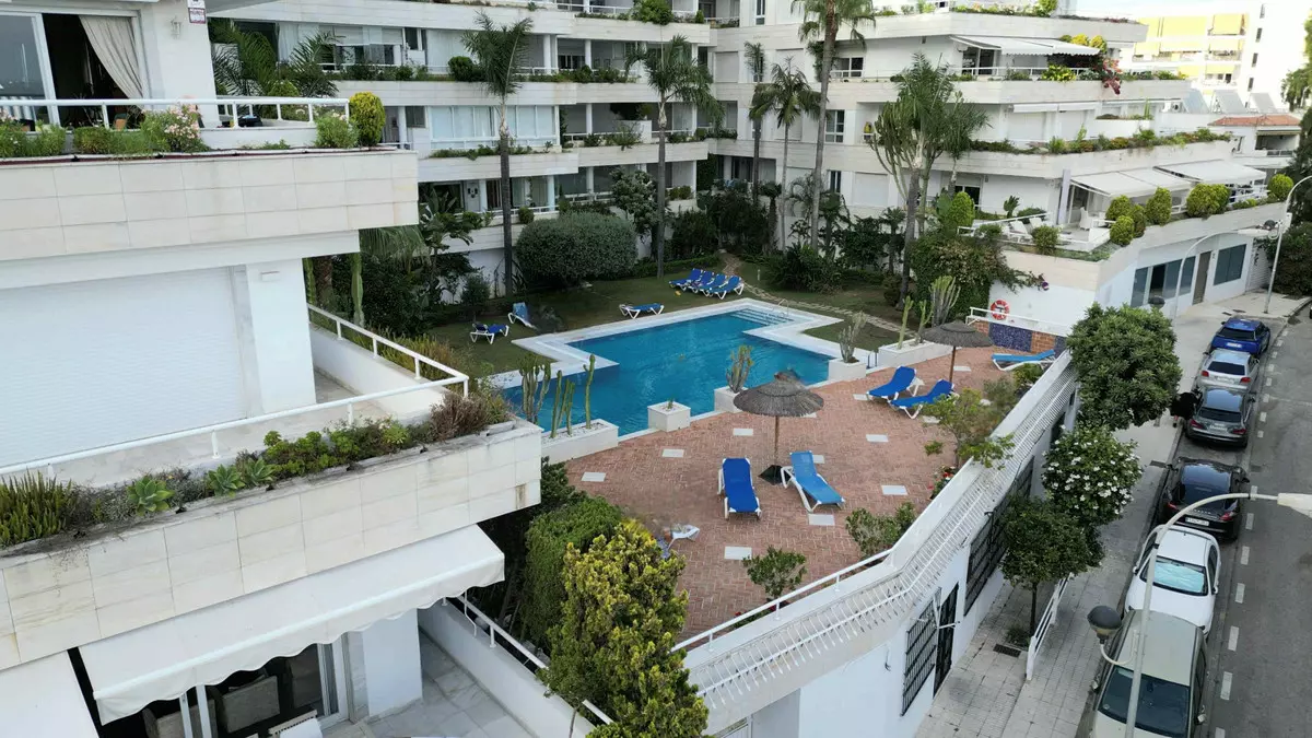 2-bedroom Apartment In Marbella, Spain (203 M²)
