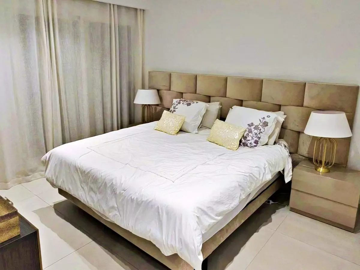 2-bedroom Apartment In Marbella, Spain (160 M²)