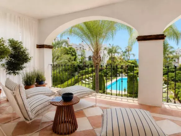 3-bedroom Apartment In Marbella, Spain (162 M²)
