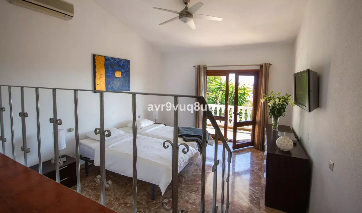 7-bedroom Villa In Mijas, Spain (553 M²)
