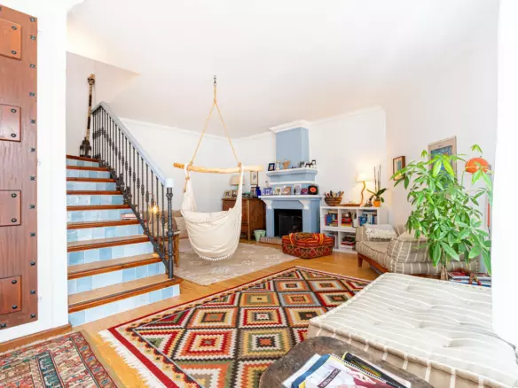 2-bedroom Town House In Benahavis, Spain (104 M²)
