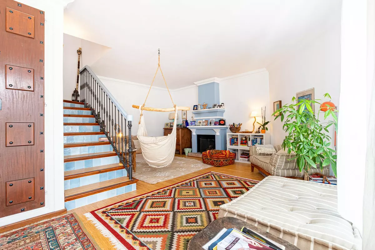 2-bedroom Town House In Benahavis, Spain (104 M²)
