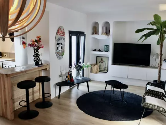 3-bedroom Town House In Ojen, Spain (90 M²)