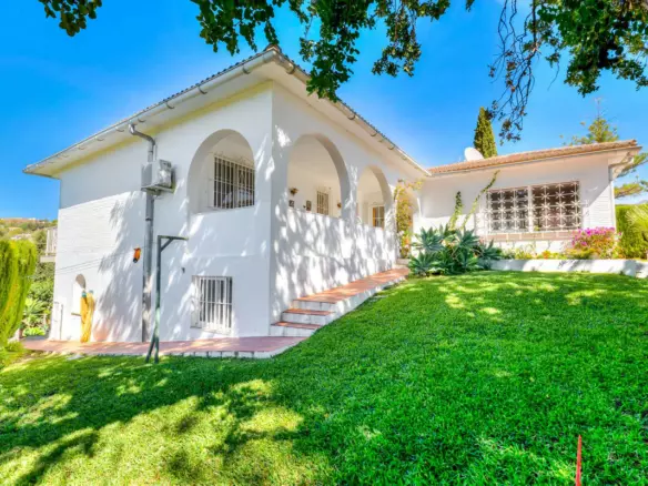 4-bedroom Villa In Mijas, Spain (300 M²)