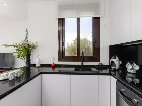 3-bedroom Villa In Finestrat, Spain (202 M²)