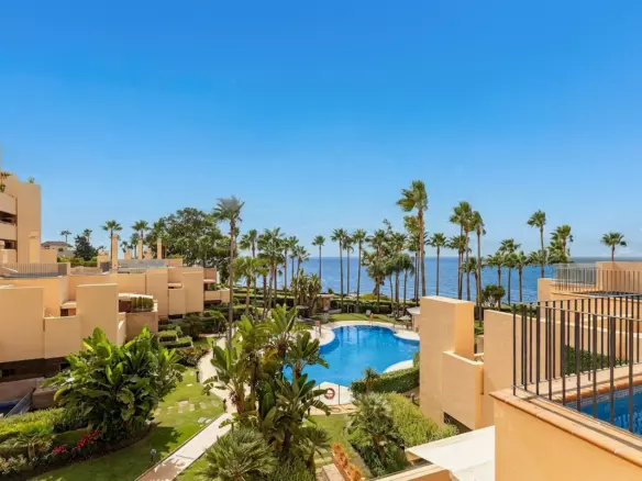 2-bedroom Apartment In Estepona, Spain (129 M²)