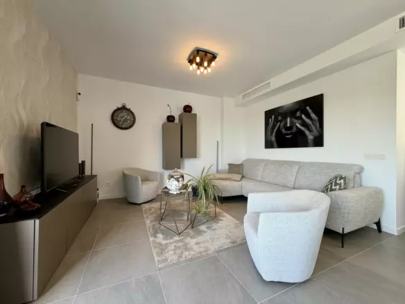 3-bedroom Apartment In Manilva, Spain (121 M²)