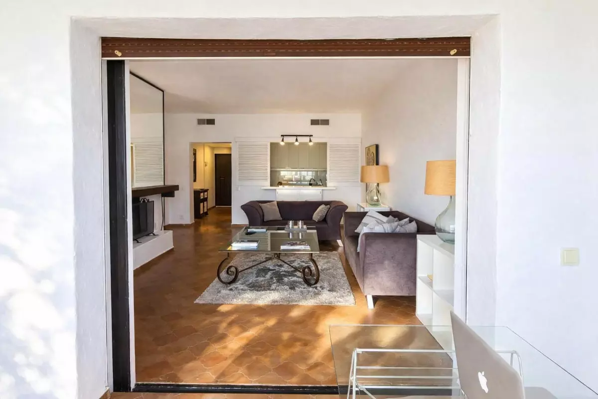 1-bedroom Apartment In Marbella, Spain (85 M²)