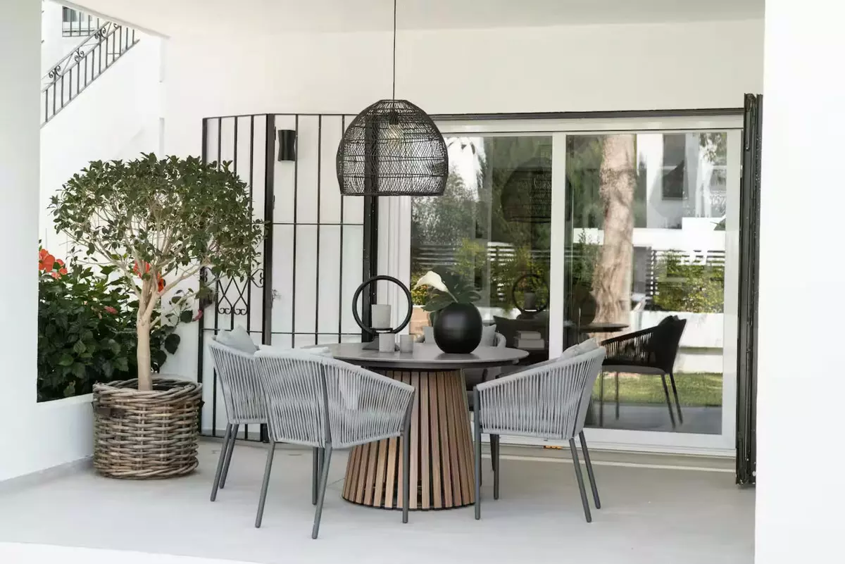2-bedroom Apartment In Marbella, Spain (95 M²)