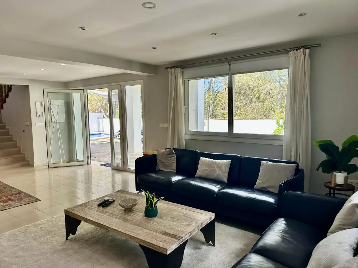 3-bedroom Villa In Marbella, Spain (191 M²)