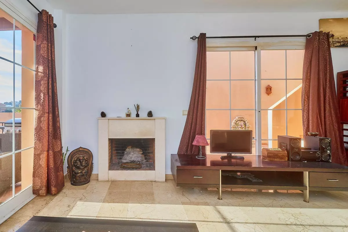 2-bedroom Villa In Mijas, Spain (164 M²)