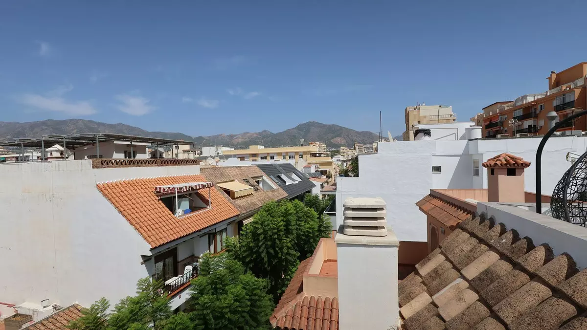 2-bedroom Apartment In Fuengirola, Spain (68 M²)