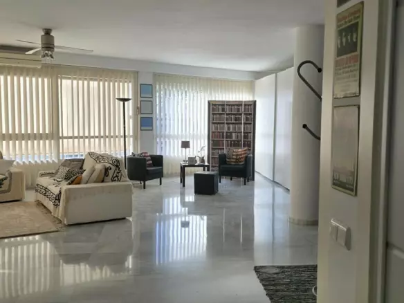 2-bedroom Apartment In Marbella, Spain (203 M²)