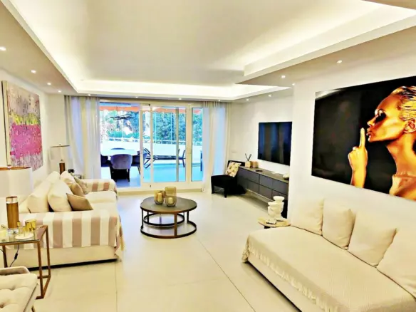 2-bedroom Apartment In Marbella, Spain (160 M²)