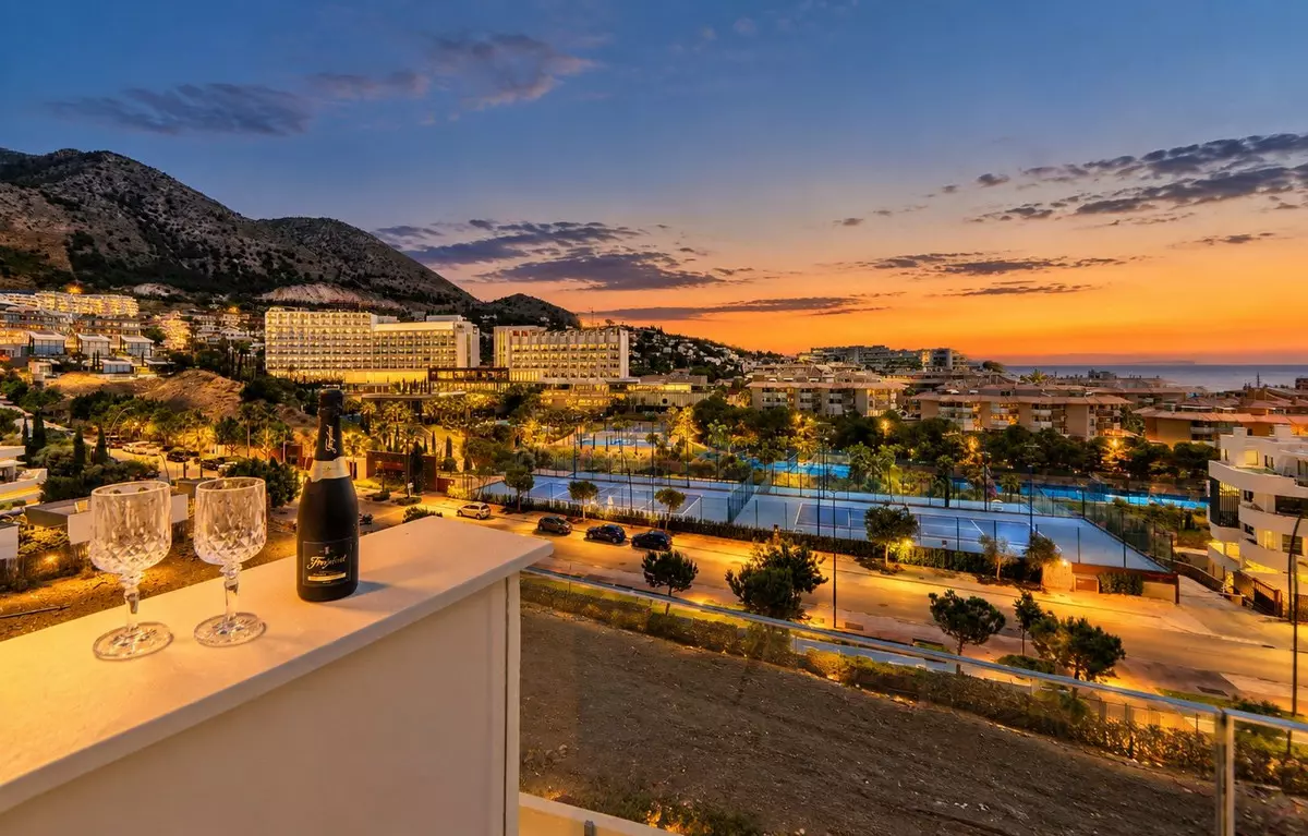 3-bedroom Apartment In Fuengirola, Spain (153 M²)