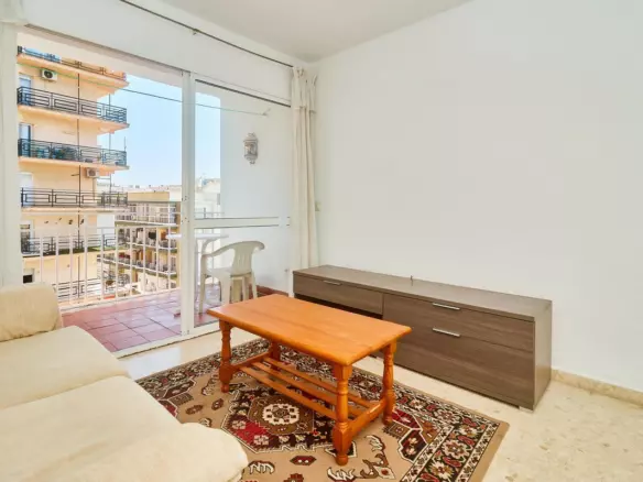 4-bedroom Apartment In Fuengirola, Spain (82 M²)