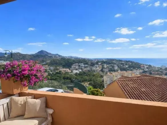 4-bedroom Villa In Málaga, Spain (400 M²)