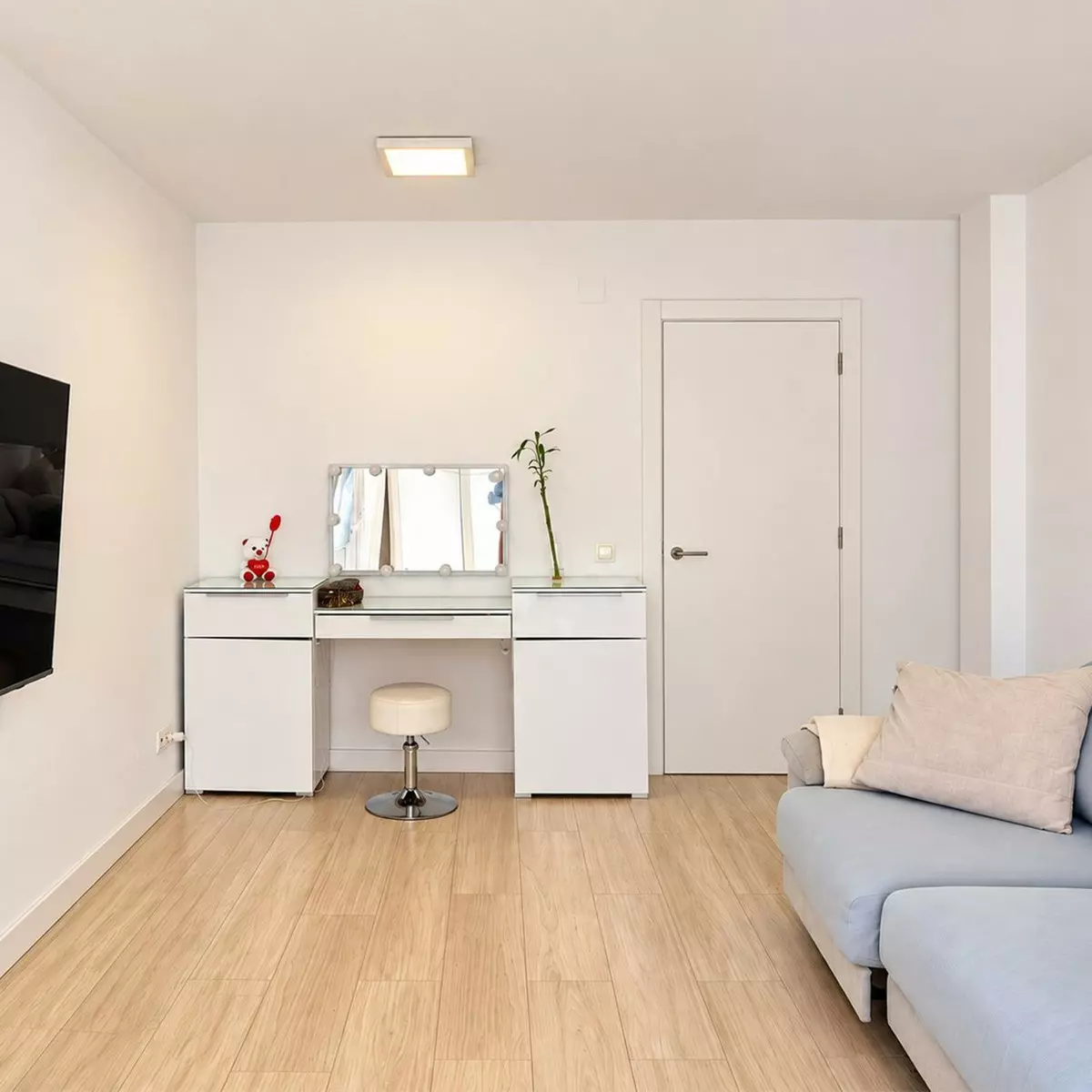 ShowFeedImage-29e70b 5-bedroom Apartment In Estepona, Spain (116 M²)