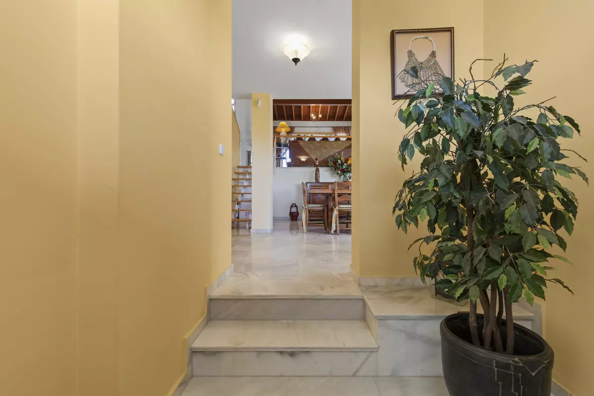 3-bedroom Villa In Benahavis, Spain (245 M²)