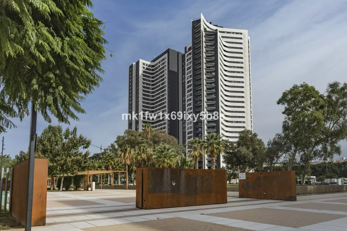 2-bedroom Apartment In Málaga, Spain (83 M²)