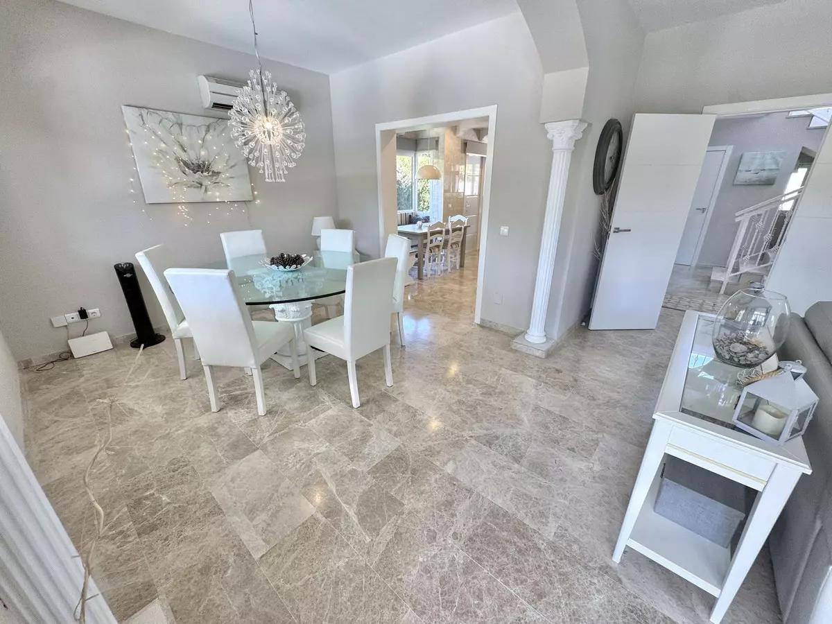 4-bedroom Villa In Mijas, Spain (344 M²)