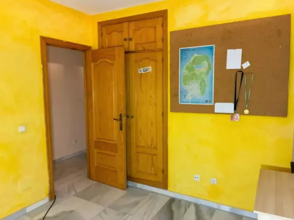 3-bedroom Apartment In Estepona, Spain (120 M²)