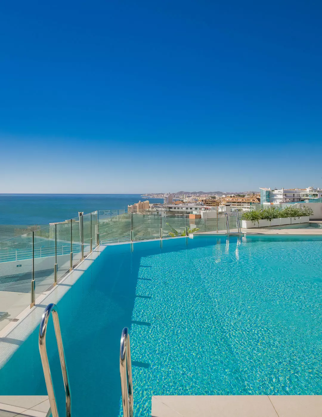 2-bedroom Apartment In Fuengirola, Spain (105 M²)