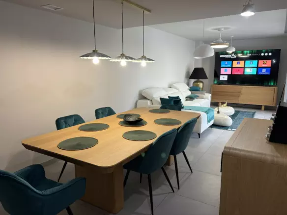 3-bedroom Apartment In Marbella, Spain (149 M²)