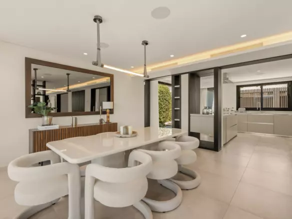 5-bedroom Villa In Marbella, Spain (342 M²)