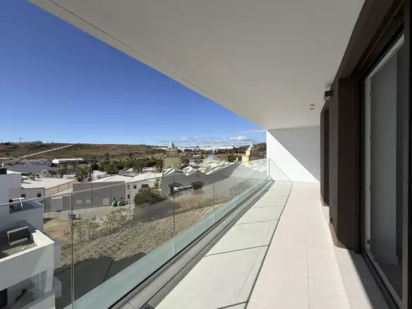 3-bedroom Apartment In Estepona, Spain (146 M²)