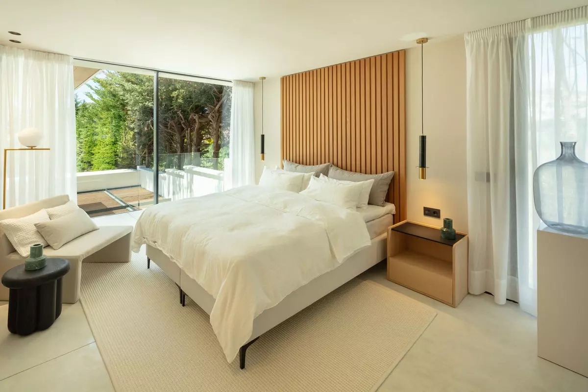 4-bedroom Villa In Marbella, Spain (435 M²)