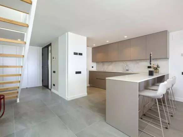 4-bedroom Town House In Estepona, Spain (194 M²)