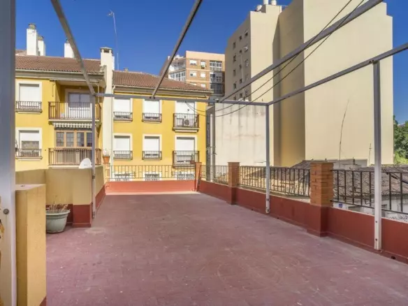 5-bedroom Apartment In Málaga, Spain (195 M²)