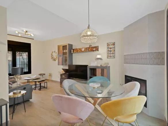 4-bedroom Town House In Fuengirola, Spain (192 M²)