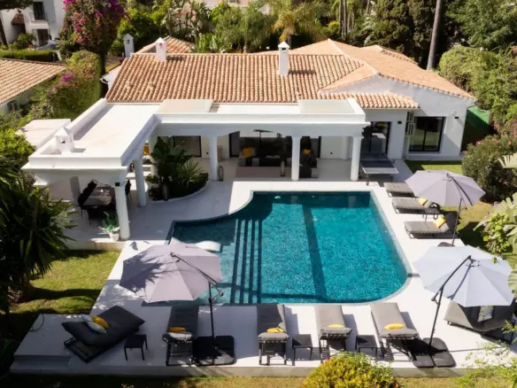 5-bedroom Villa In Estepona, Spain (278 M²)