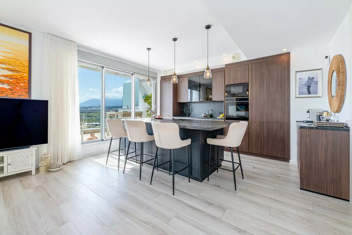 2-bedroom Apartment In Estepona, Spain (122 M²)
