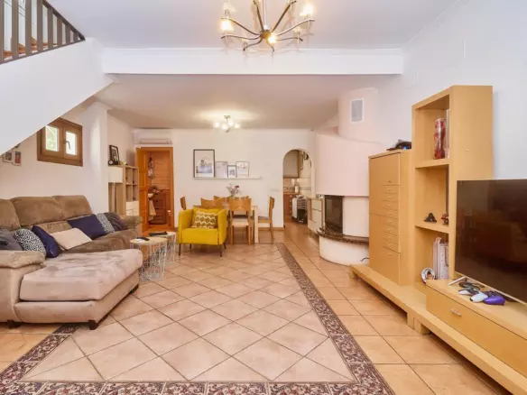 4-bedroom Town House In Fuengirola, Spain (145 M²)