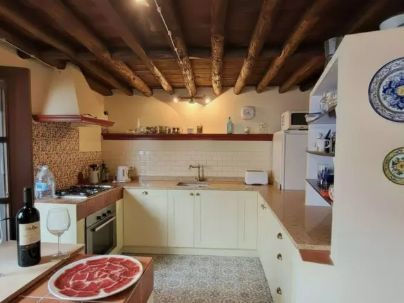 4-bedroom Town House In Montejaque, Spain (243 M²)