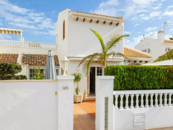 3-bedroom Villa In Orihuela, Spain (120 M²)