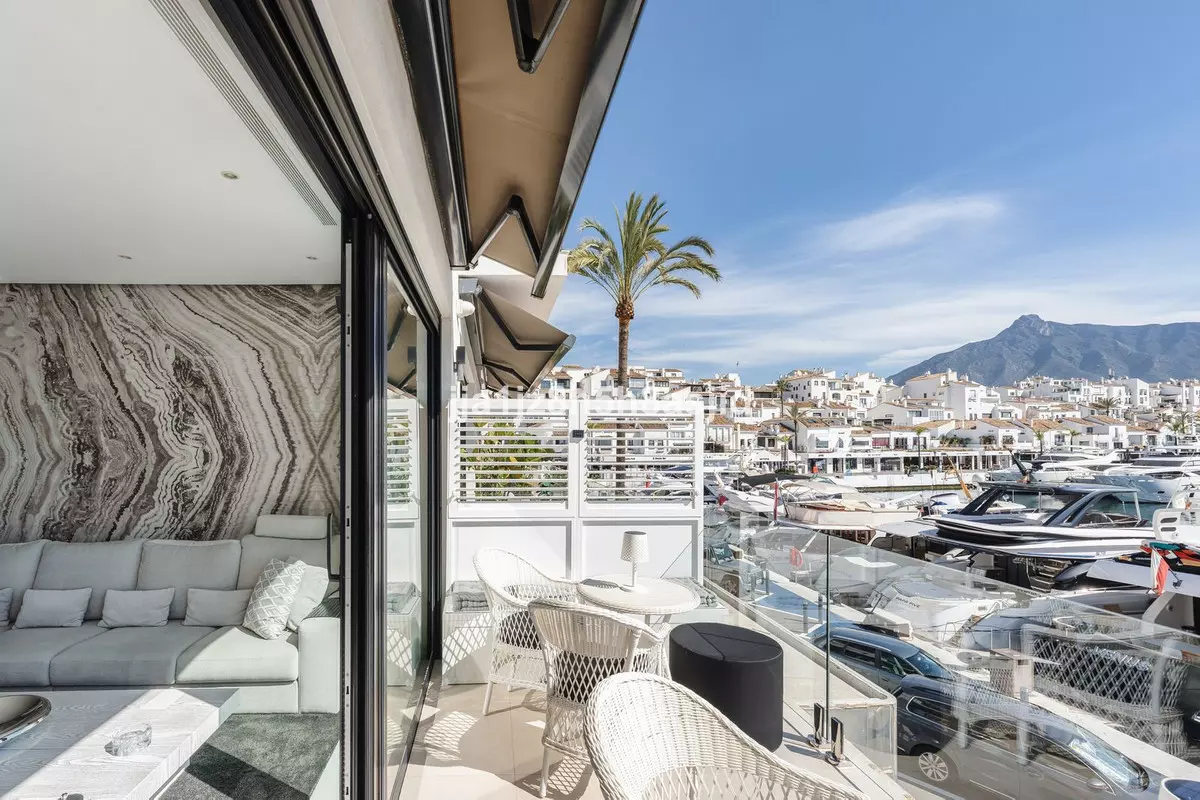 2-bedroom Apartment In Marbella, Spain (138 M²)