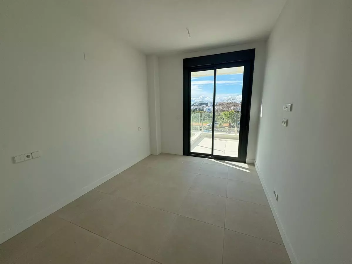 3-bedroom Apartment In Mijas, Spain (124 M²)