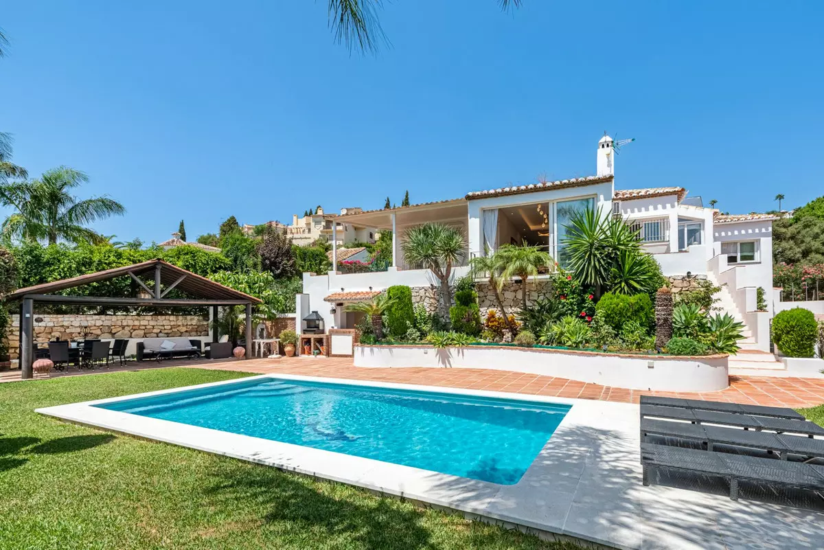 4-bedroom Villa In Mijas, Spain (380 M²)